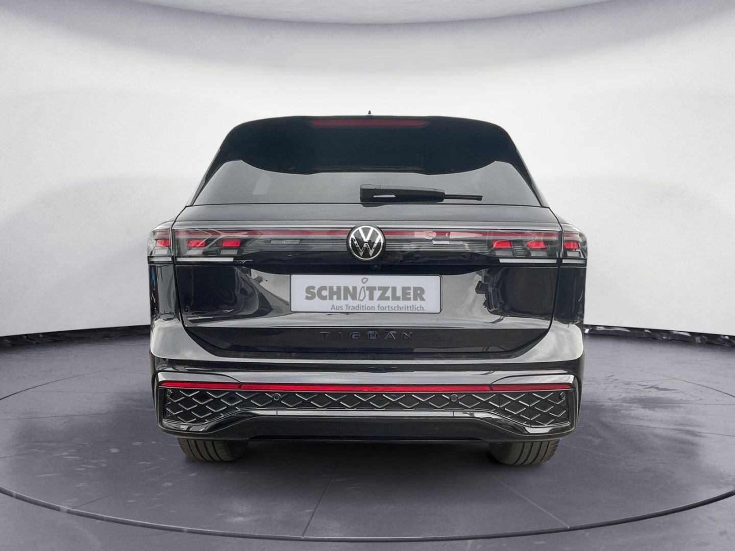 Volkswagen Tiguan R-Line 2.0 TDI BLACK STYLE MATRIX/NAVI/KA