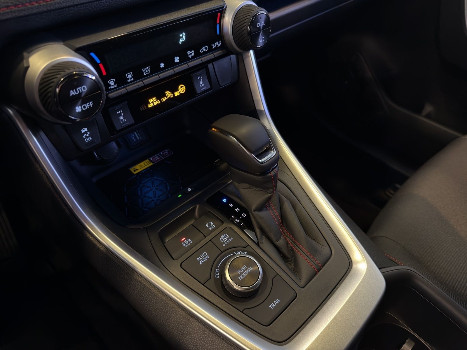 Toyota RAV 4 Plugin-Hybrid Teamplayer 4x4 15*J.Garantie