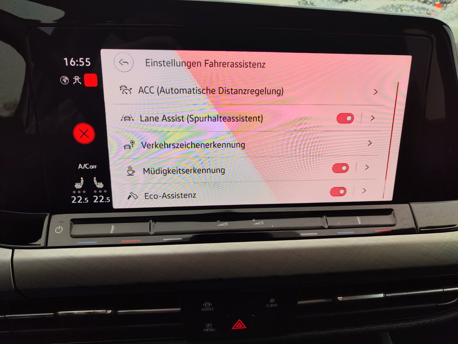 Volkswagen Golf VIII Variant 1.5 TSI - Samsaru's Car Outlet
