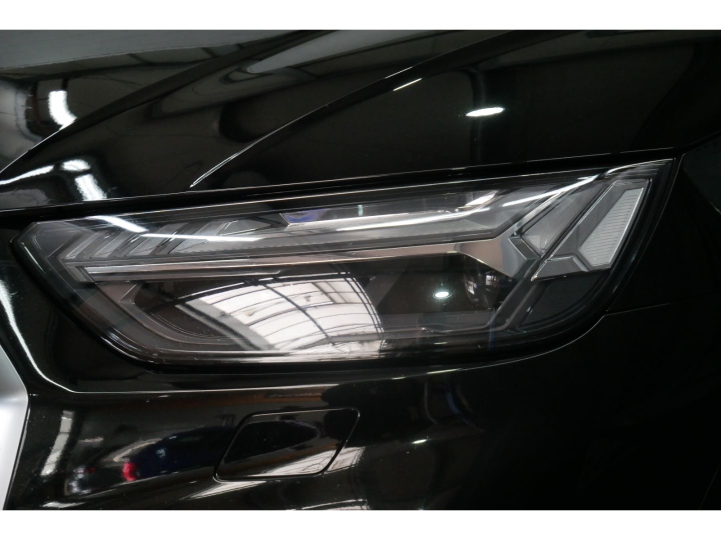 Audi Q5 50 TDI q S line - Samsaru's Car Outlet