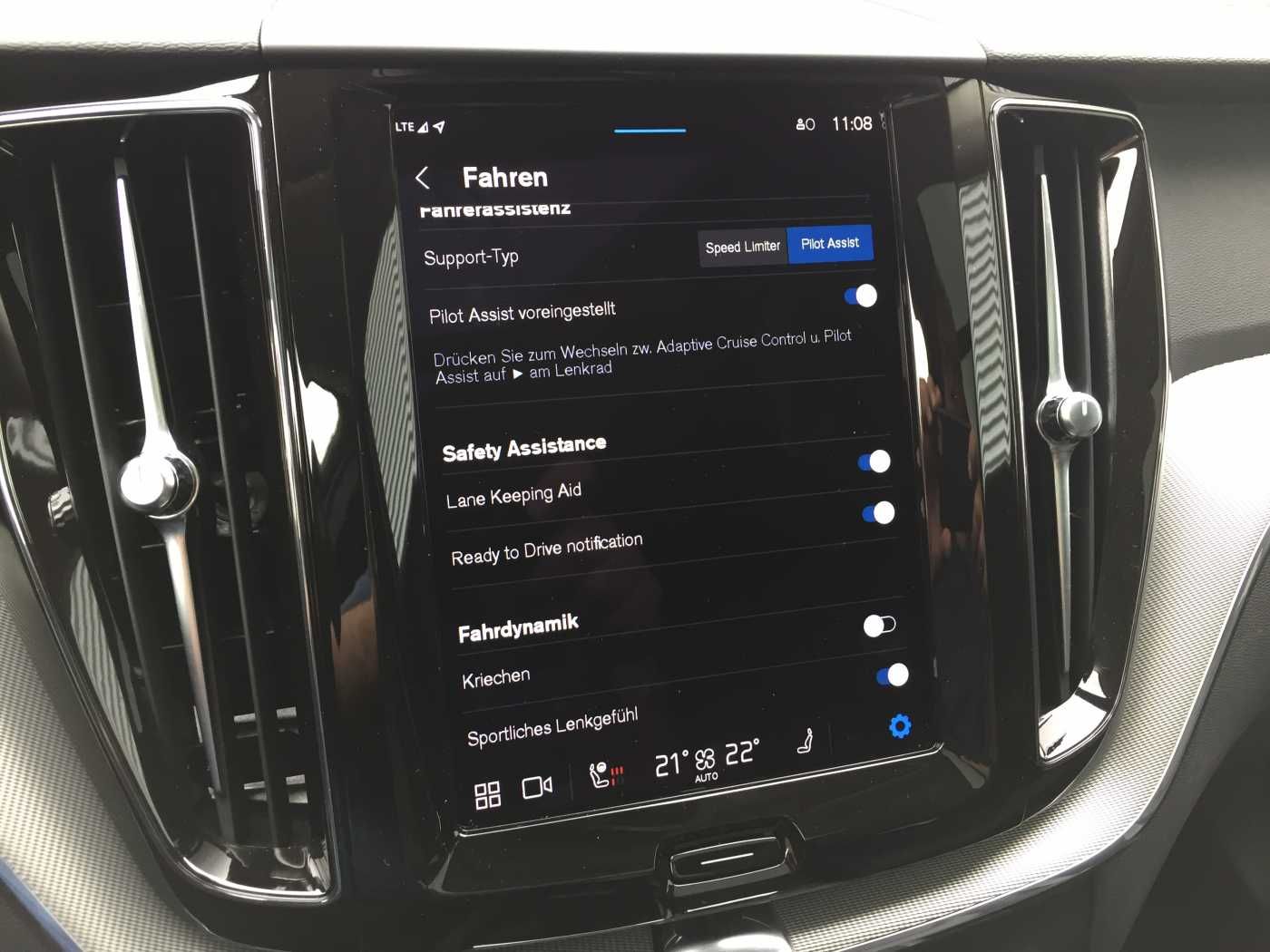 Volvo XC60 XC 60 T6 Plus Bright Recharge Plug-In Hybri