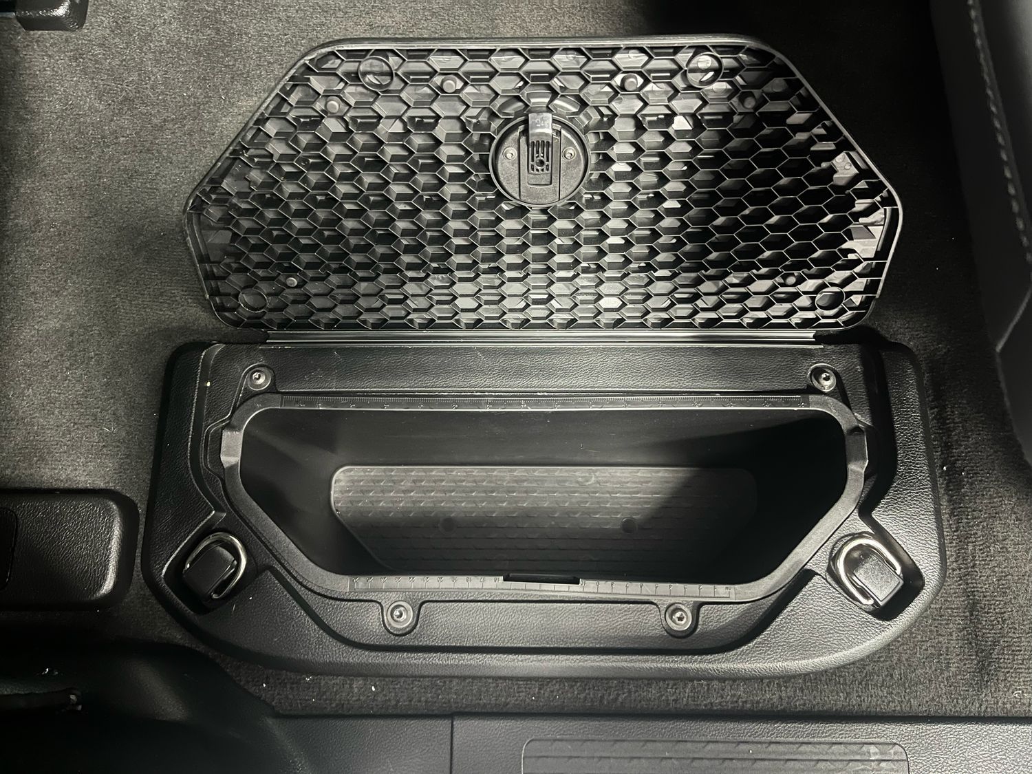 Dodge RAM 5,7l V8 CrewCab/LED/AHK/SHZ/Navi