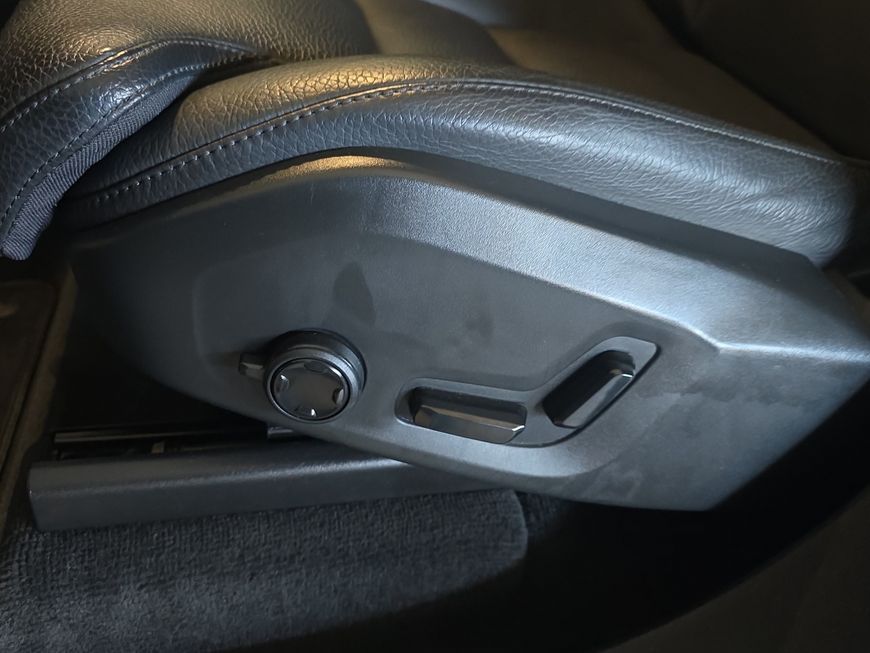 Volvo XC90 T8 AWD Recharge Plus Dark