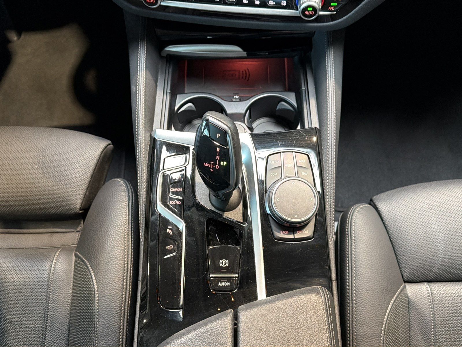 BMW 520d Touring Luxury Line Luxury Line | AHK Laser