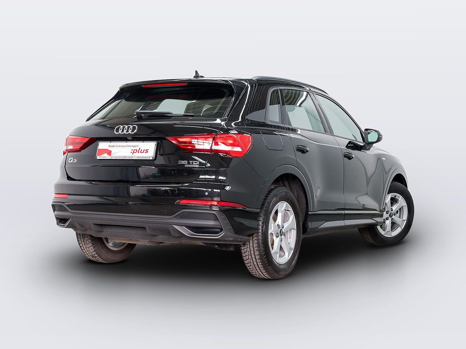 Audi Q3 35 TDI Q S LINE - Samsaru's Car Outlet