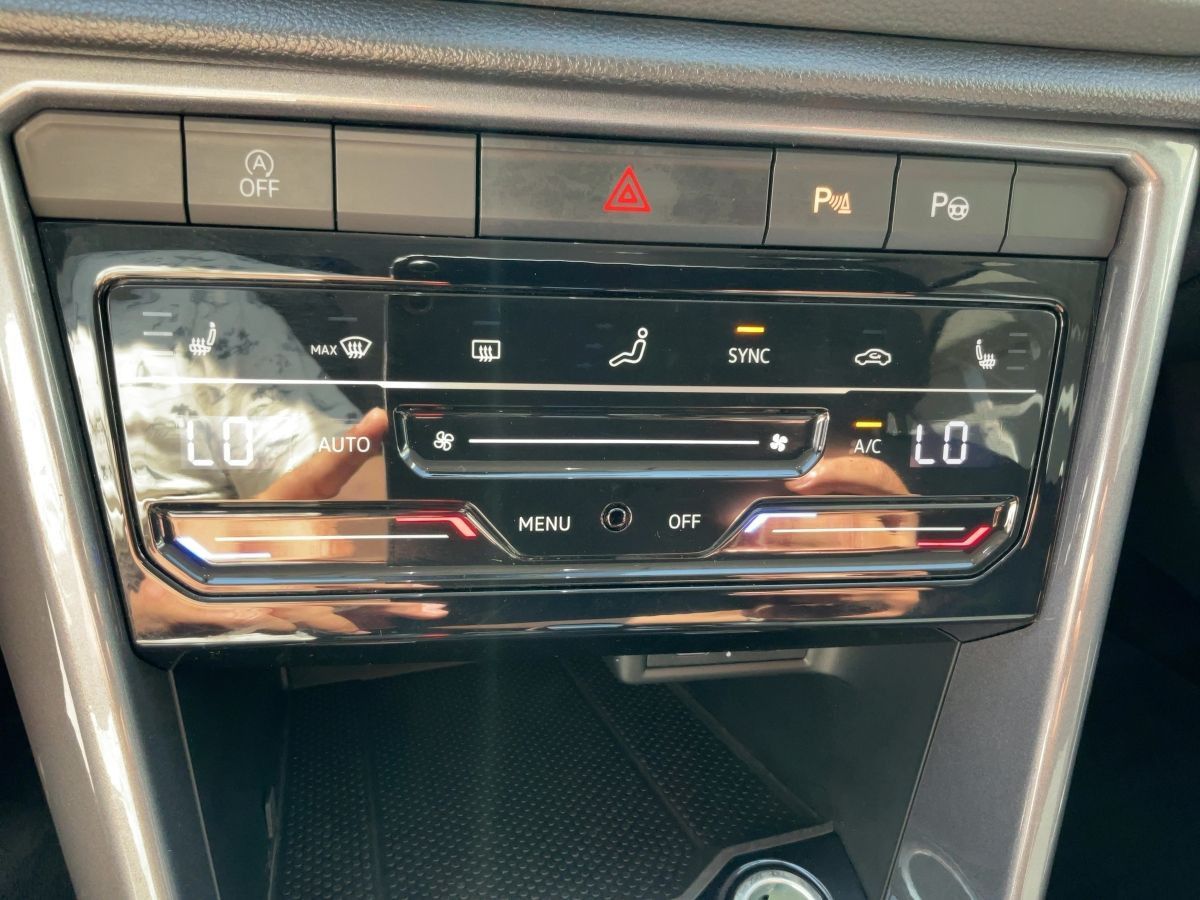 Volkswagen T-Roc 1.5 TSI DSG STYLE - Samsaru's Car Outlet