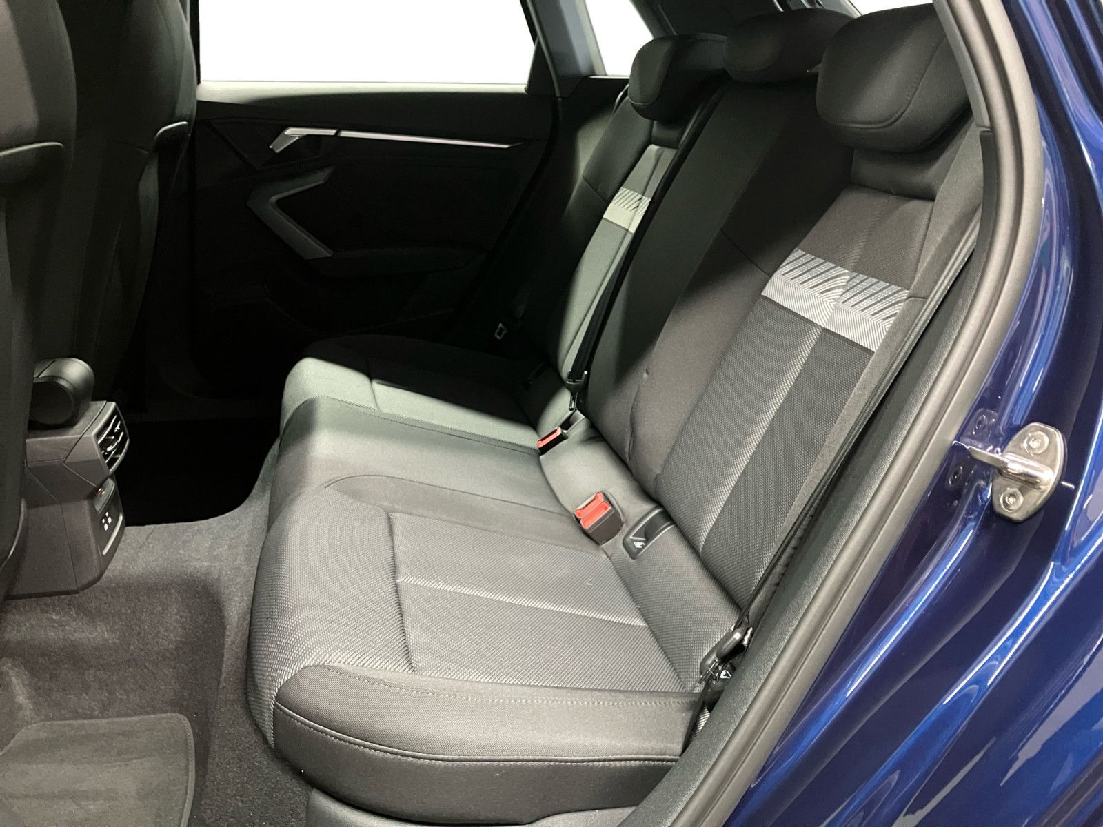 Audi A3 Sportback 35 TFSI S tronic advanced - Samsaru's Car Outlet