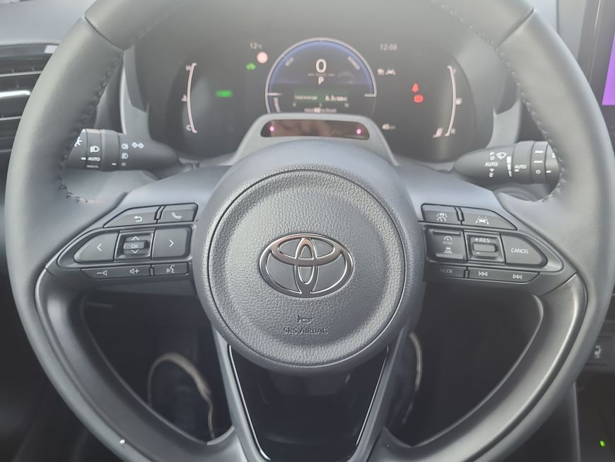 Toyota Yaris Cross Hybrid 1.5 VVT-i Team/Winter + Safet