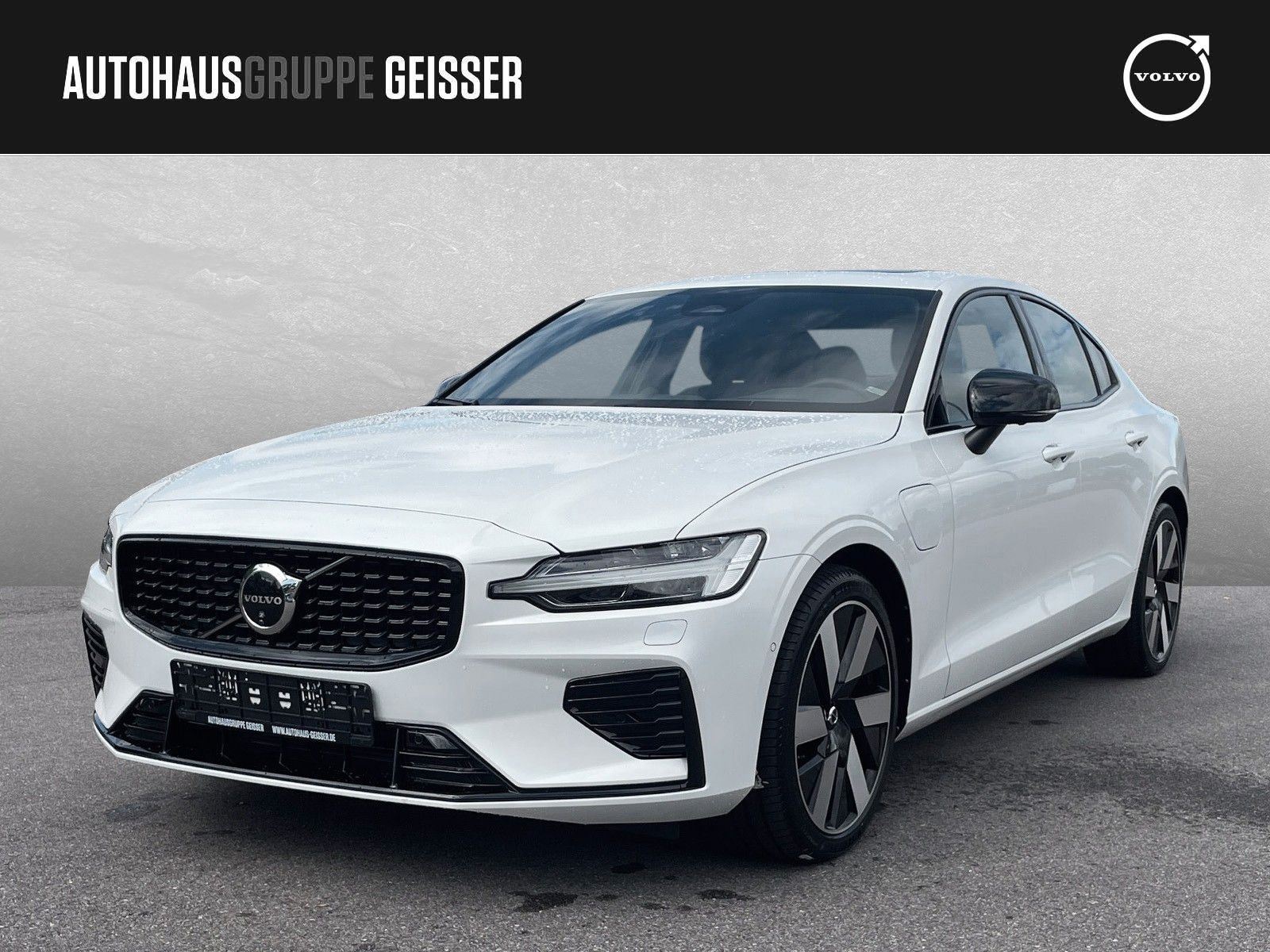 Volvo S60 T8 AWD Recharge Ultimate Dark ACC BLIS