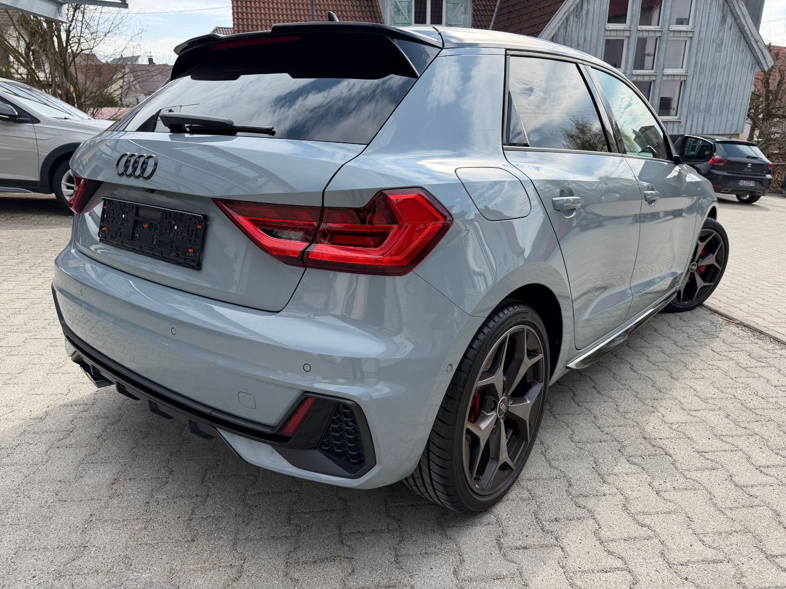Audi A1 Sportback 40 TFSI S line, S line 2x, VOLL!!