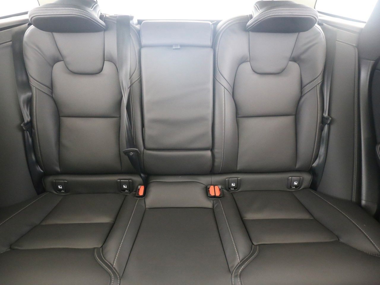 Volvo XC 60 B5 Ultra Dark AWD