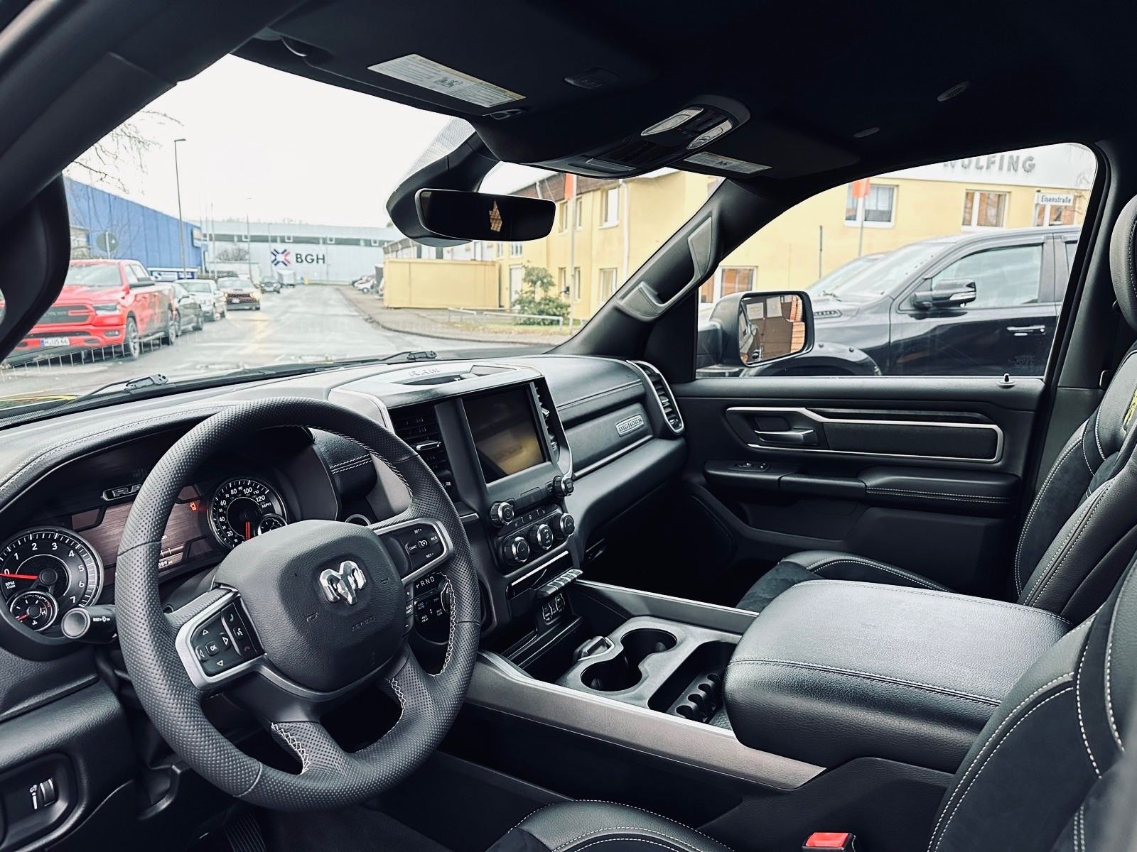 Dodge 5.7 V8*LIFT*BÜGEL*OFFROAD*AHK*NAVI*LED*GARANTIE