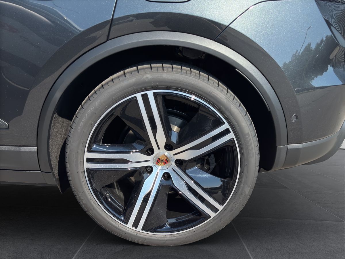 Porsche Macan 4 | Luftfederung | Panorama | BOSE | AHK |