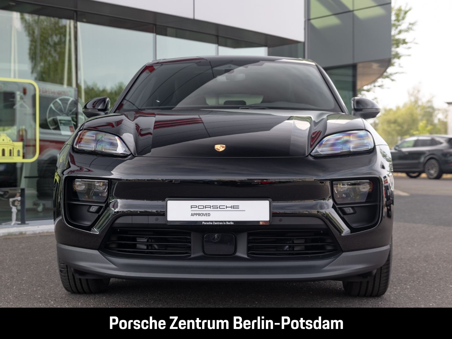 Porsche Macan - Samsaru's Car Outlet