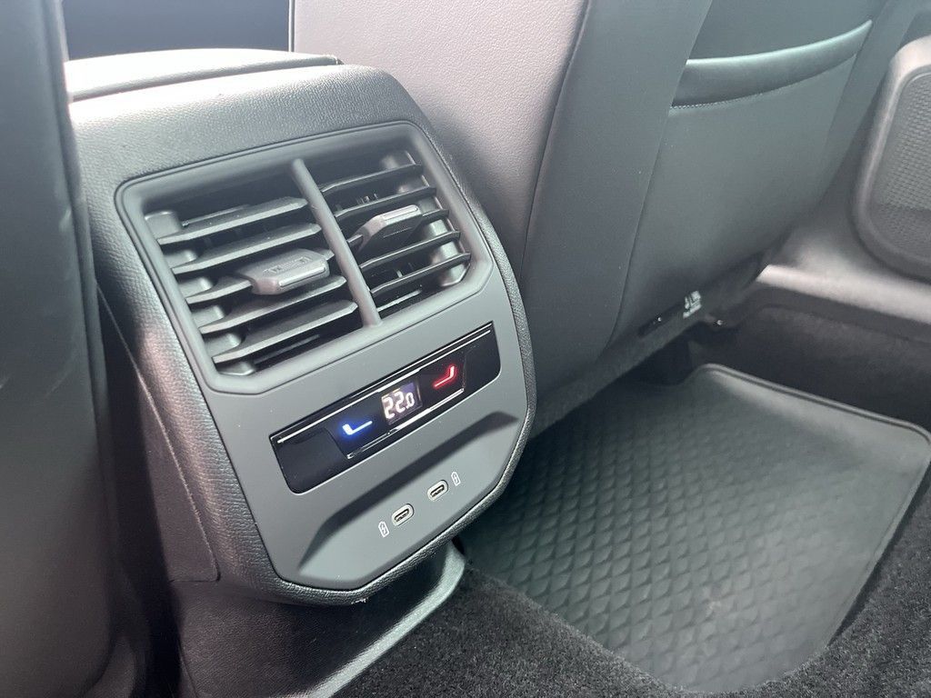 Cupra Formentor 2.0 TSI DSG VZ 4Drive AHK Pano Navi LE