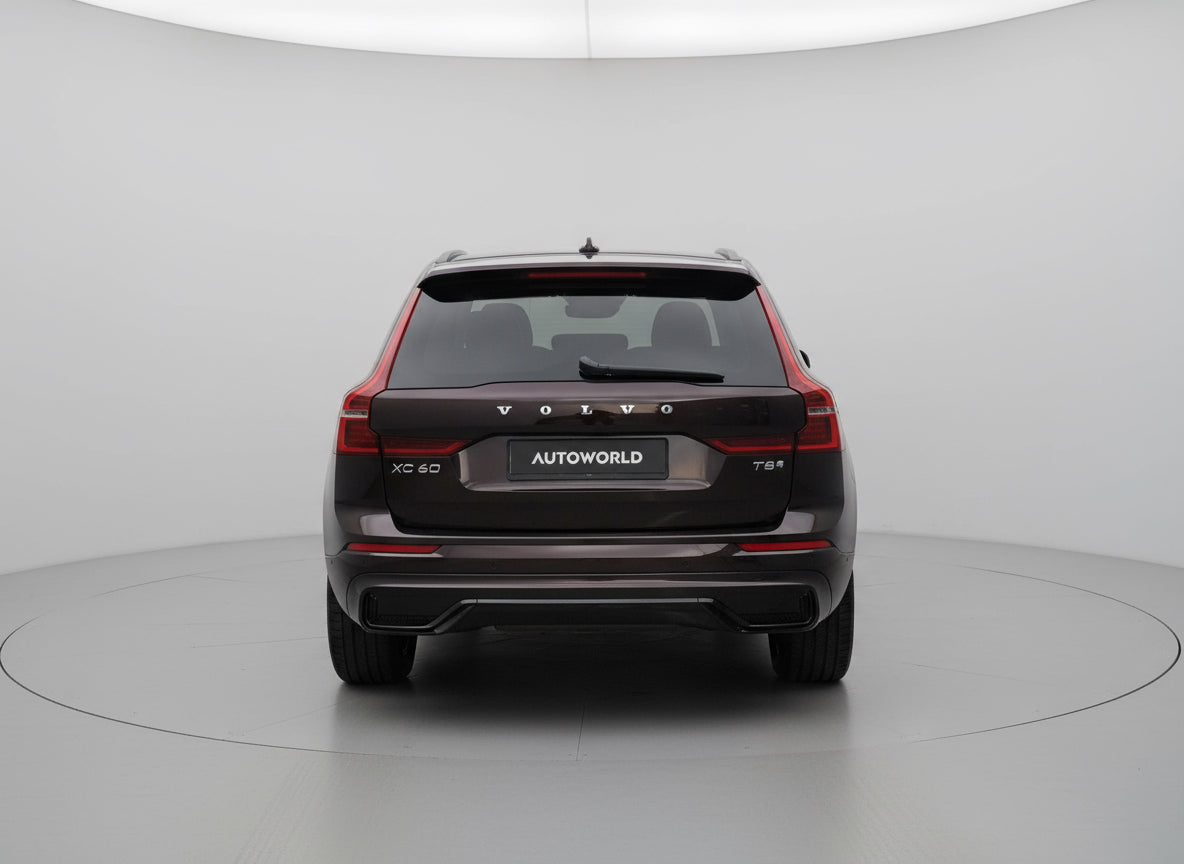 Volvo XC 60 T6 PHEV 398 cp