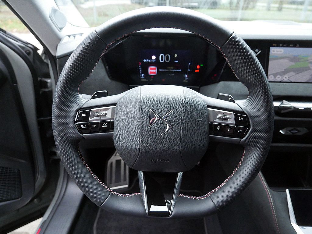 DS Automobiles DS 4 PureTech 130 Performance Line+ MATRIX-LED