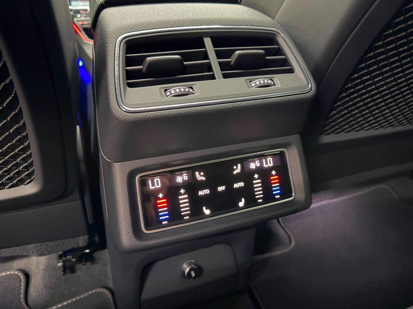 Audi E-tron 55 Quattro S-Line*PANO*AHK*HuD*NIGHT*B&O*