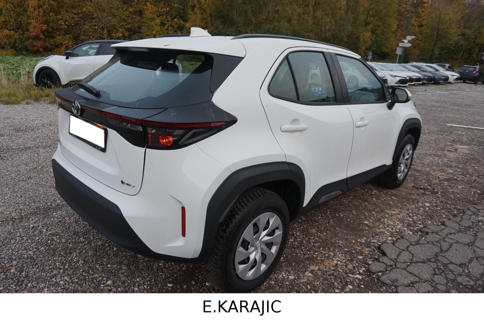 Toyota Yaris Cross Hybrid FWD Business Edition