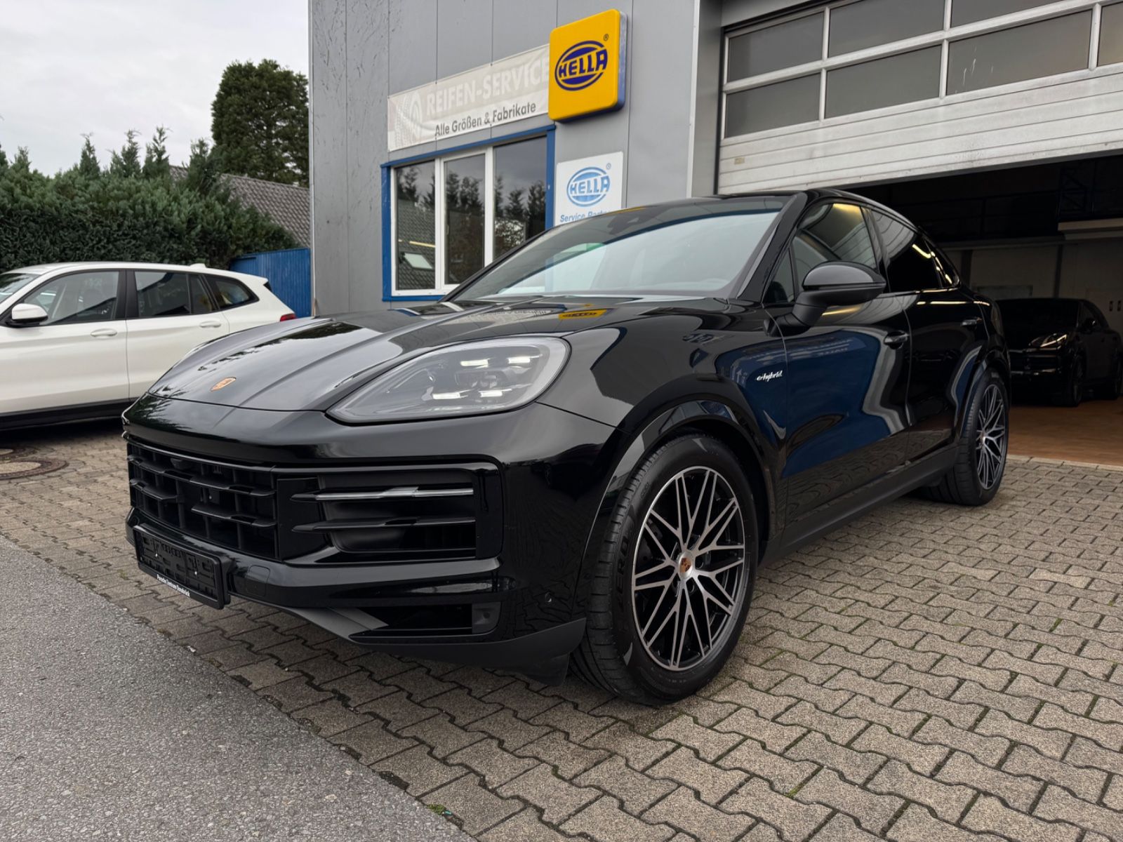 Porsche Cayenne COUPE E-Hybrid*BEIFAHRER DISPLAY*VOLLLLL