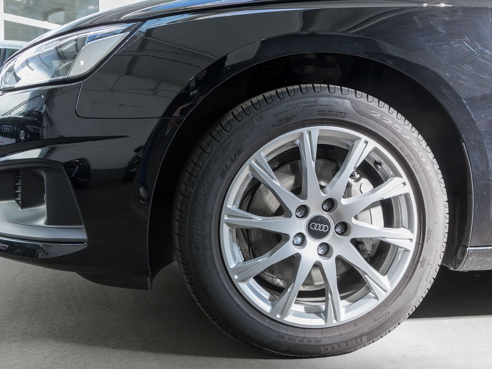 Audi A4 Avant 40 TDI BUSINESS - Samsaru's Car Outlet