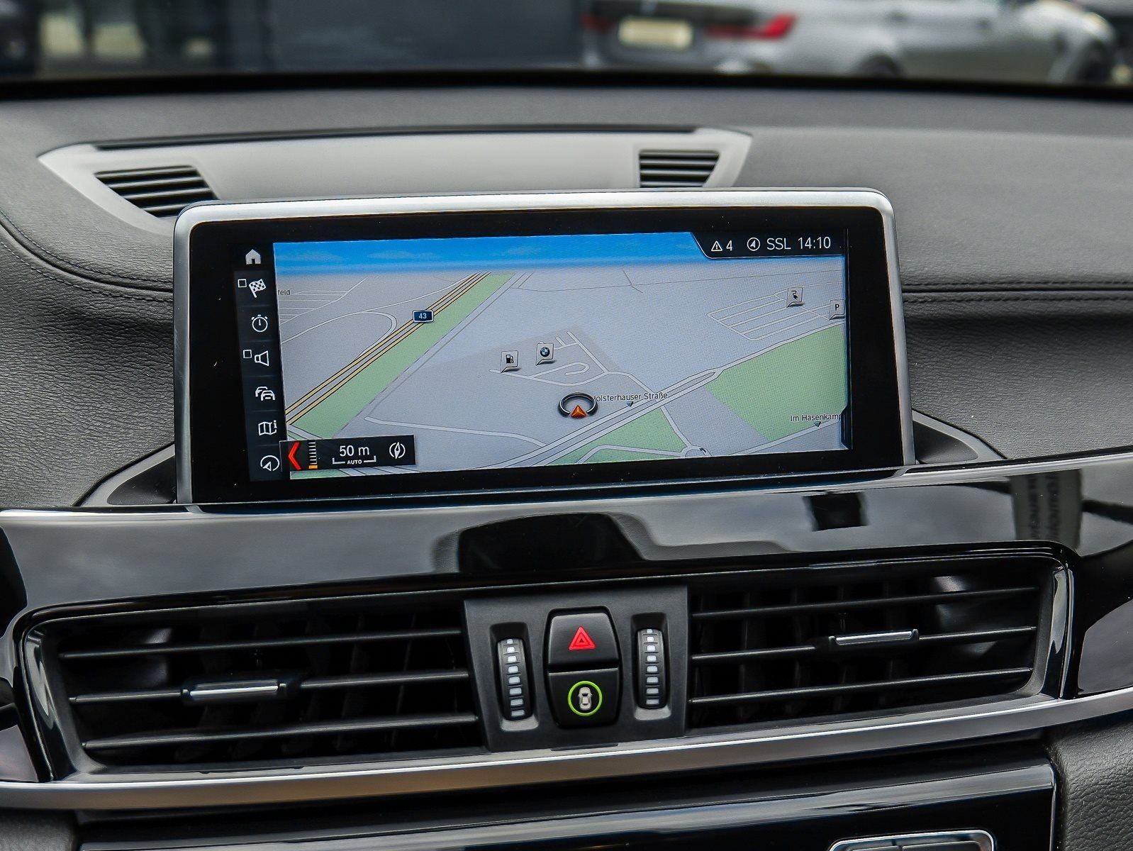 BMW X1 xDrive25e Sport Line - Samsaru's Car Outlet