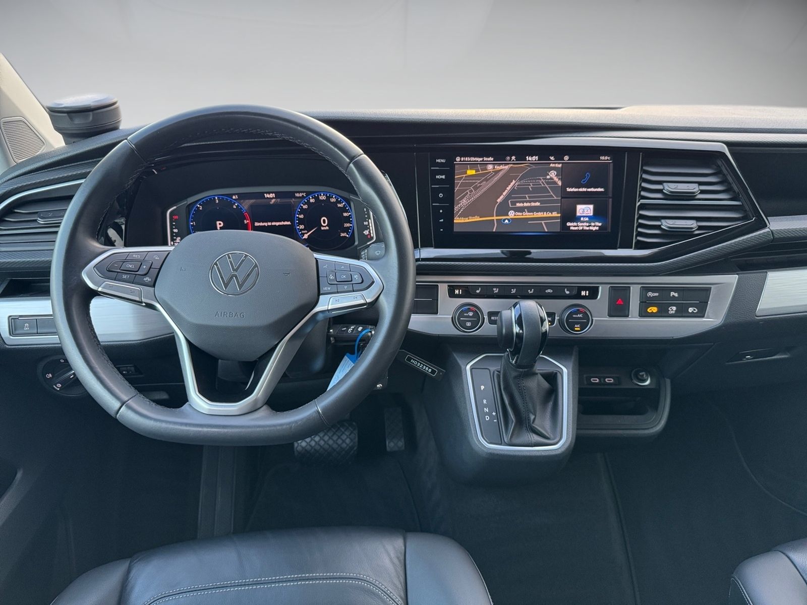 Volkswagen T6.1 Multivan 2.0 TDI 4M - Samsaru's Car Outlet
