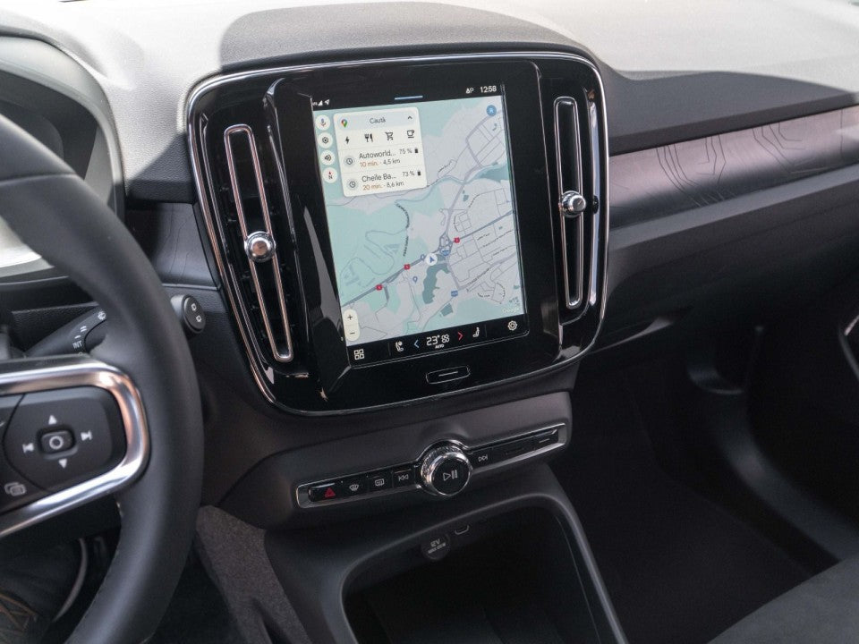 Volvo XC 40 Garantie producator / Rate / Leasing / Credit / Buyback