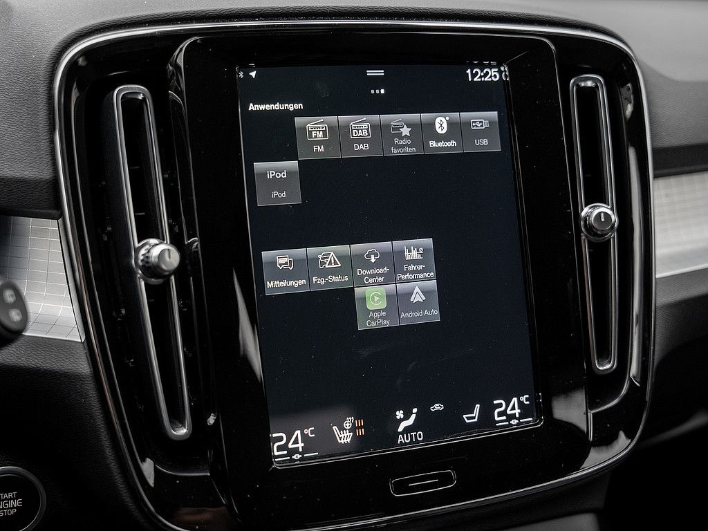 Volvo XC40 T4 Recharge Inscription Expression
