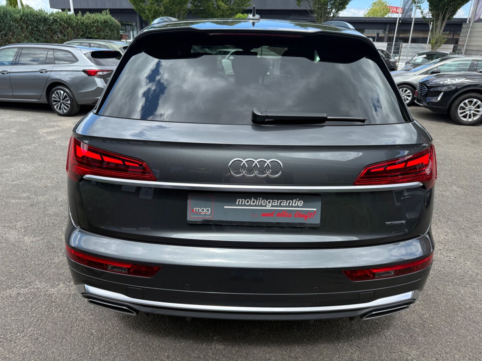 Audi Q5 40 TDI quattro S line - Samsaru's Car Outlet