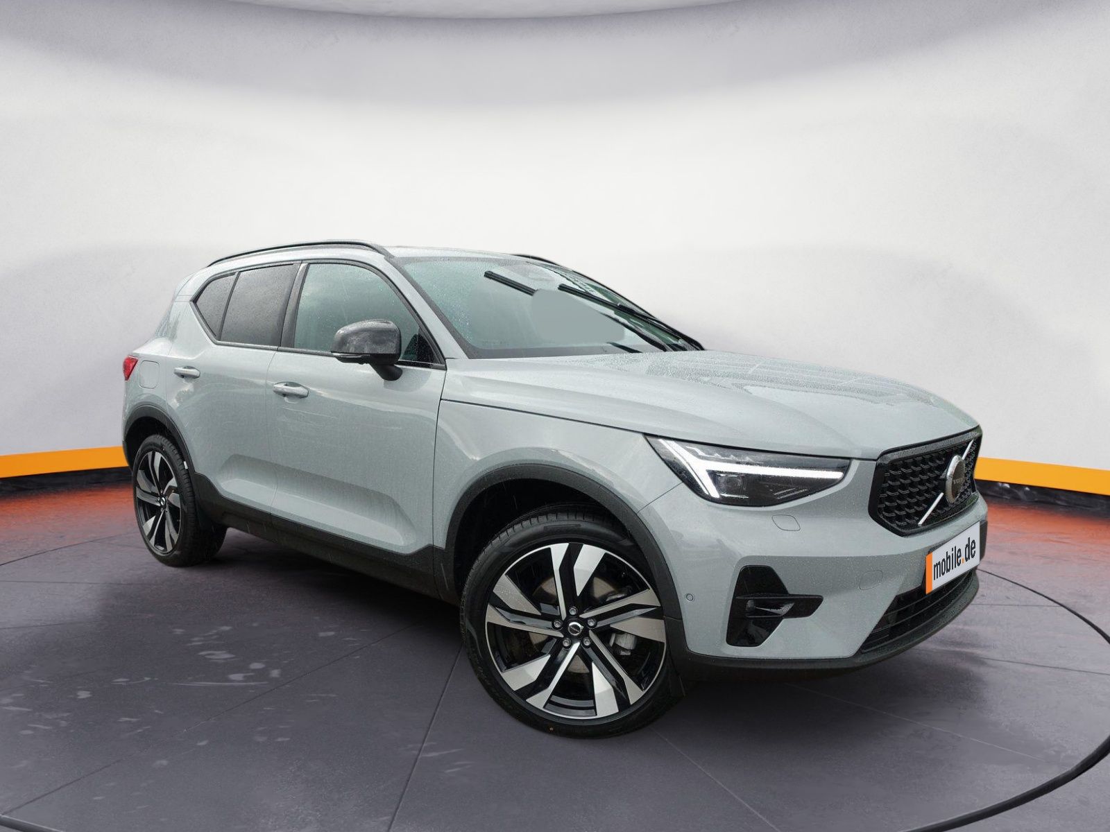 Volvo XC40 Ultra B4 Dark - Samsaru's Car Outlet