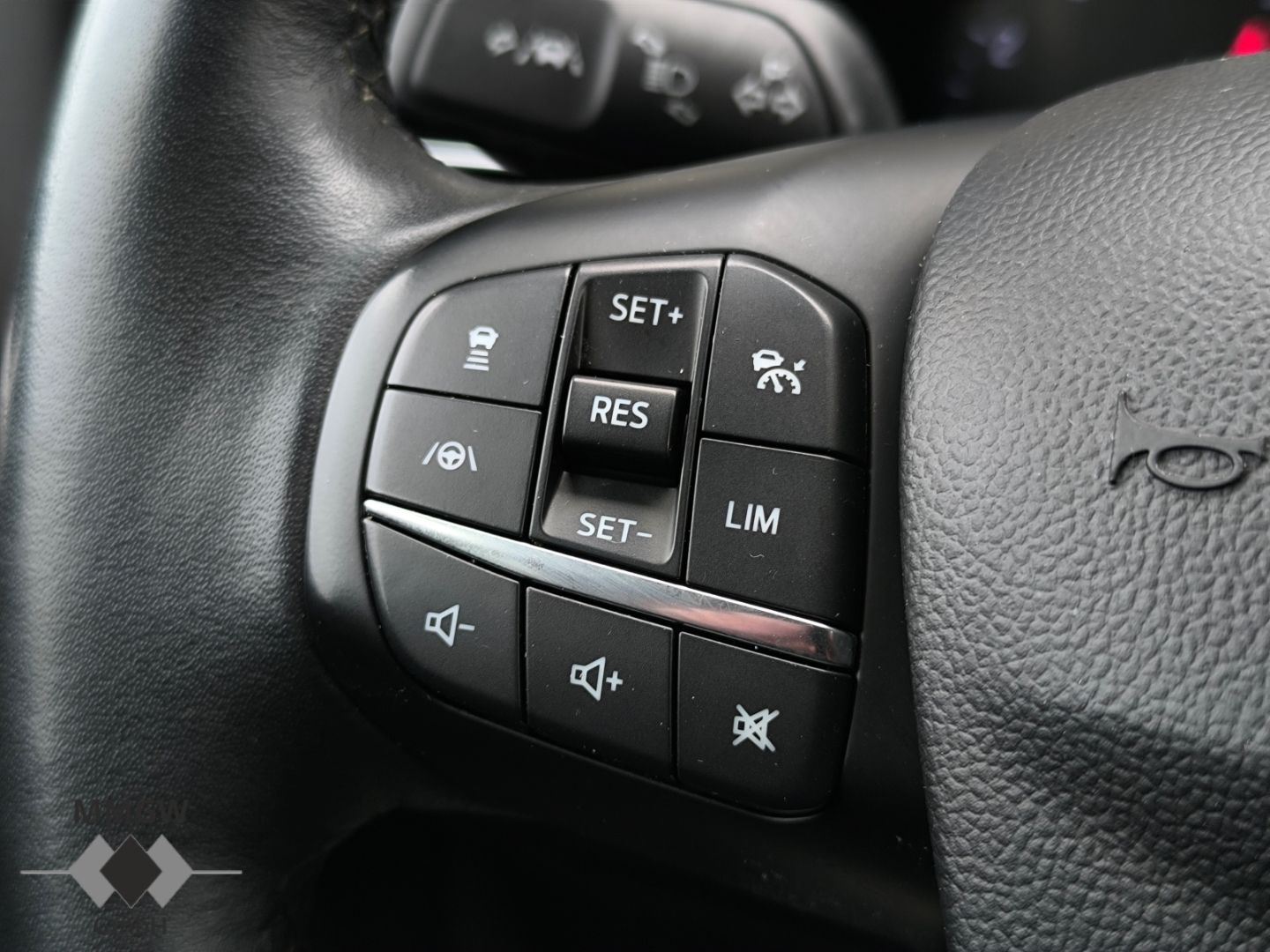 Ford Focus Turnier Active - Samsaru's Car Outlet