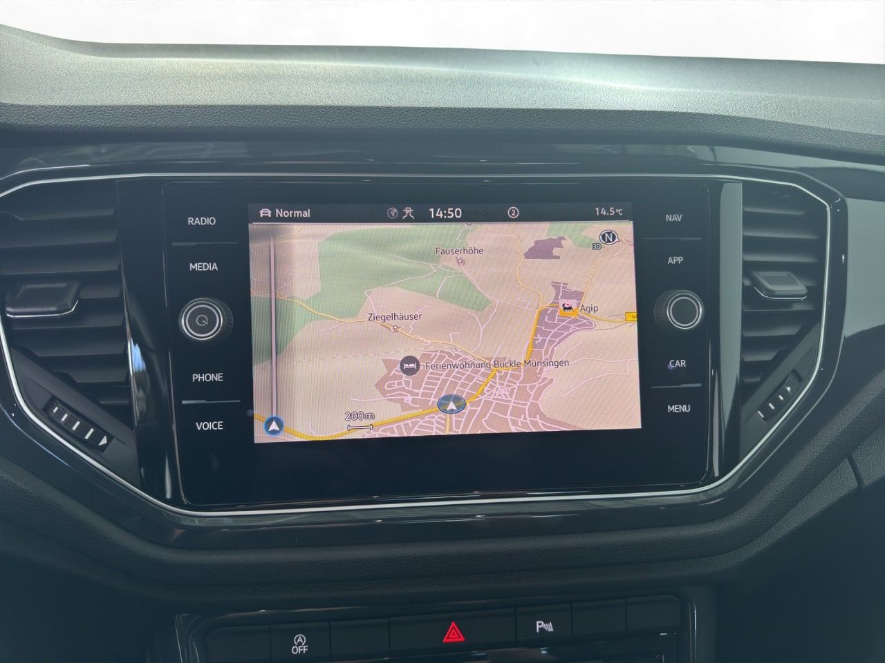 Volkswagen T-Roc 2.0 TSI DSG 4Motion sport - Samsaru's Car Outlet