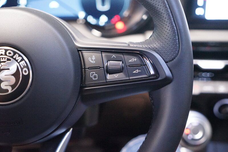 Alfa Romeo Tonale 1.5 VGT Hybrid Ti Aut.*Matrix*Kamera*Keyl