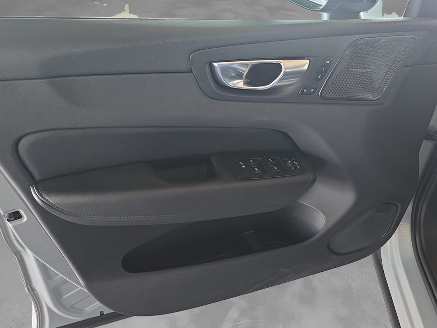 Volvo XC60 B4 D Plus Dark