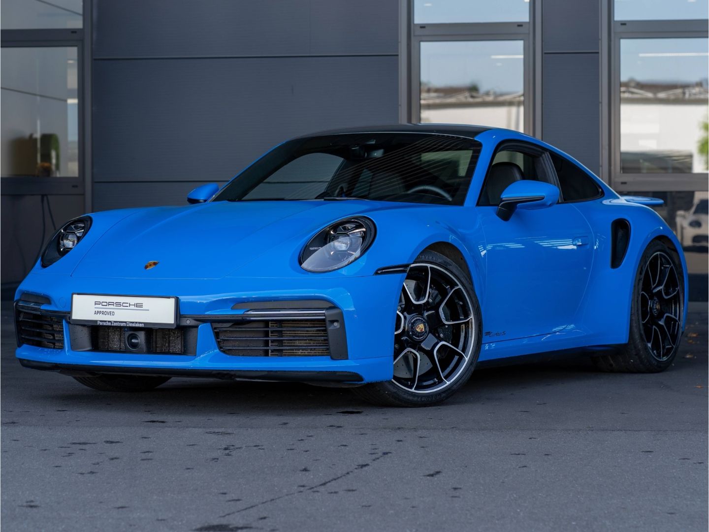 Porsche 911 Turbo S Lift PCCB Burmester InnoDrive