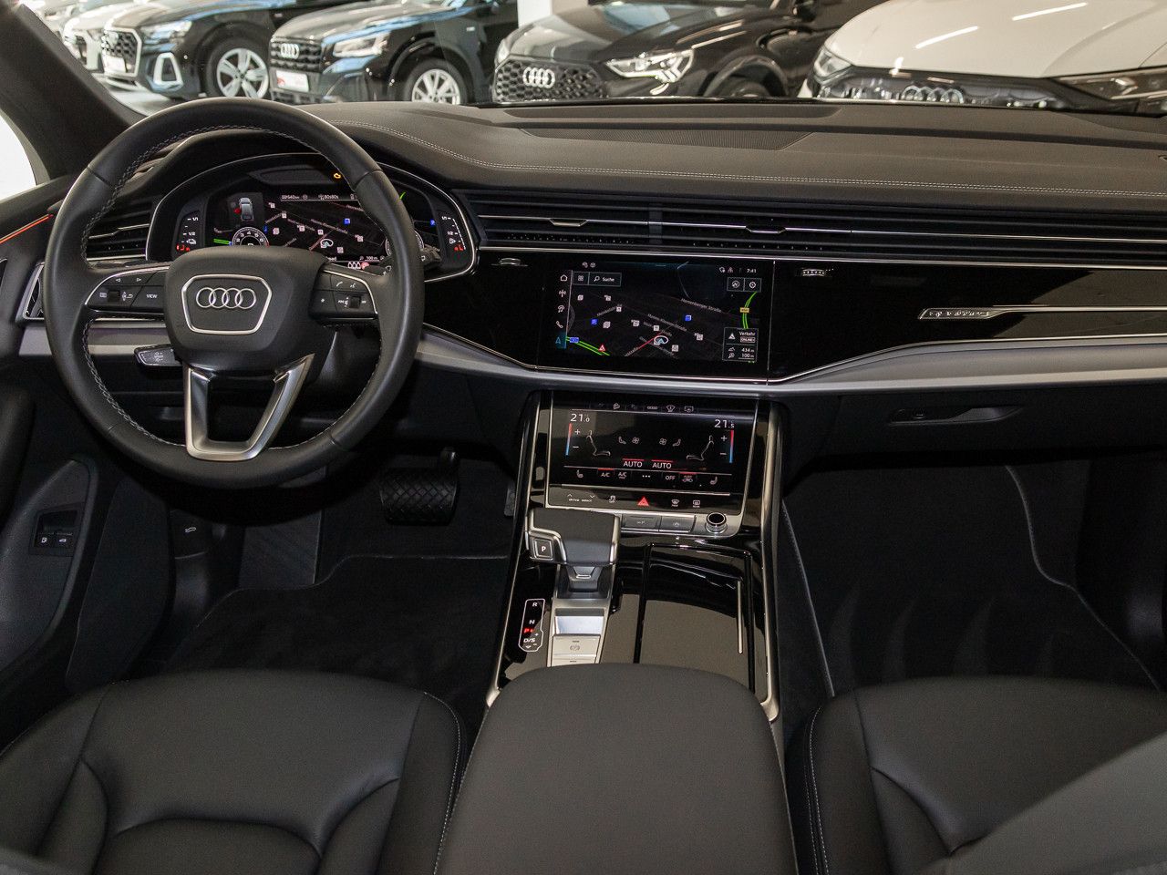Audi Q7 SUV TFSI e S line 55 TFSI e quattro tiptronic
