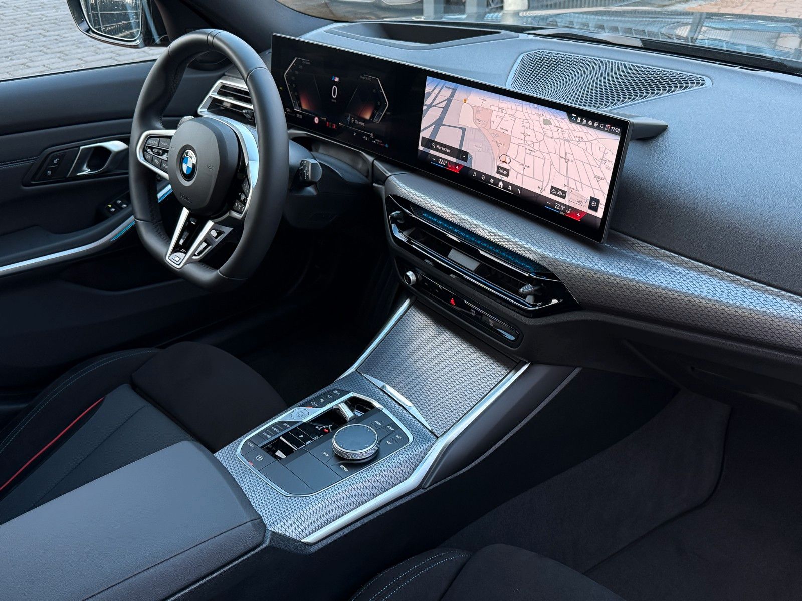 BMW 320i M Sport 18" HuD AHK Pano ACC 360° hifi LED+