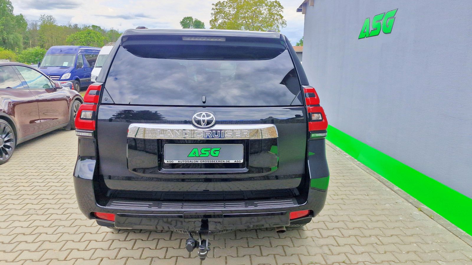 Toyota Land Cruiser TEC-Edition - AHK / Schiebedach