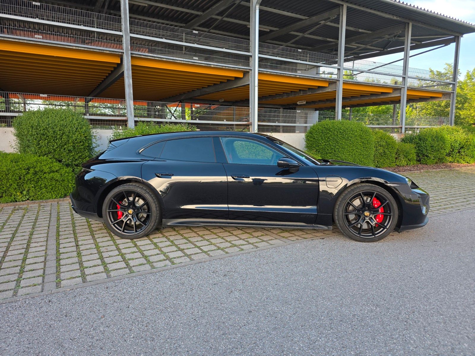 Porsche Taycan Sport Turismo GTS HA-Lenkung/Bose/InnoDri