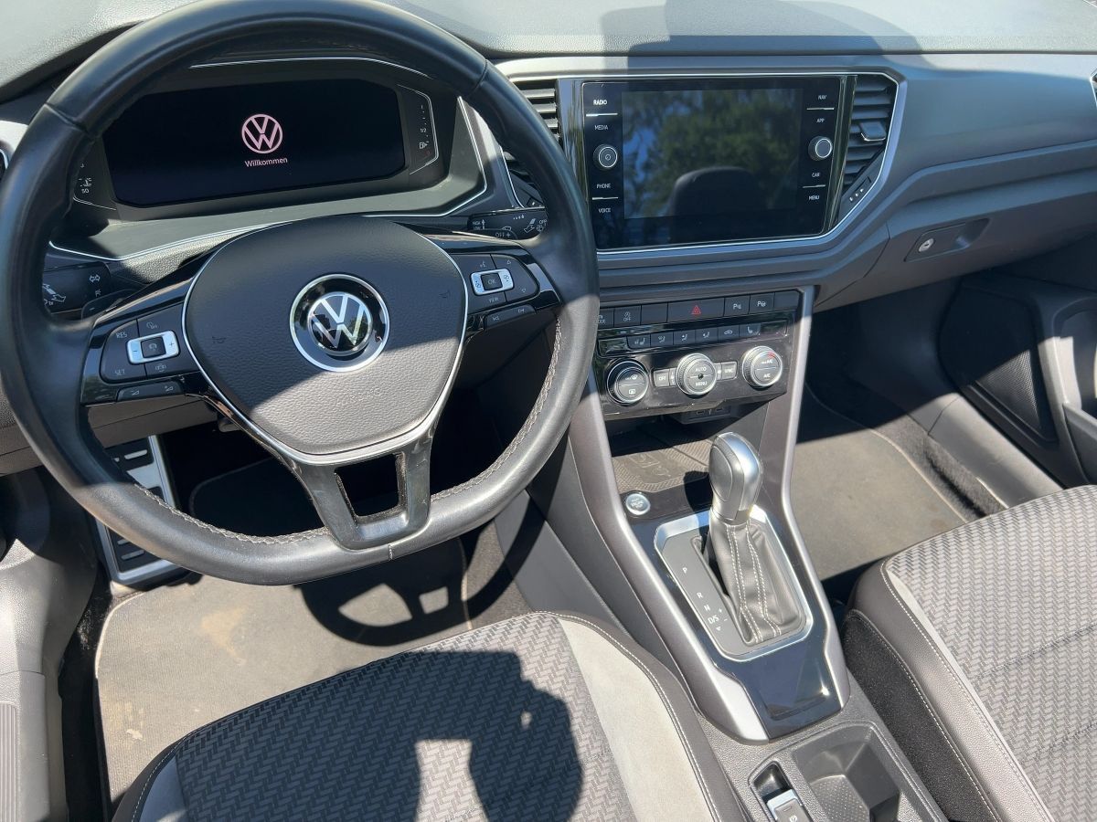 Volkswagen T-Roc R-Line - Samsaru's Car Outlet