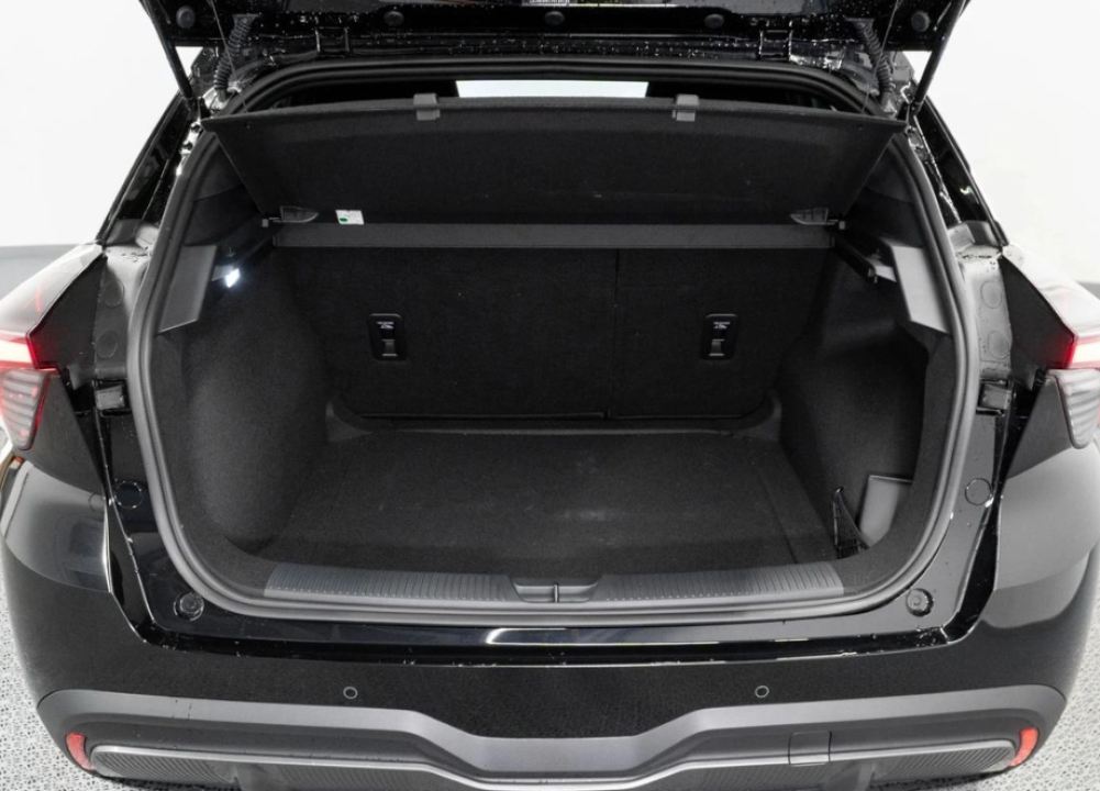 MG4 EV 5 usi Electric 204 CP AT