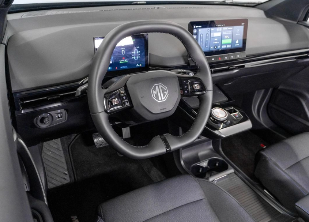 MG4 EV 5 usi Electric 204 CP AT