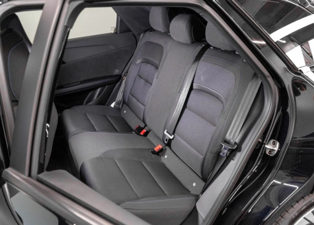 MG4 EV 5 usi Electric 204 CP AT