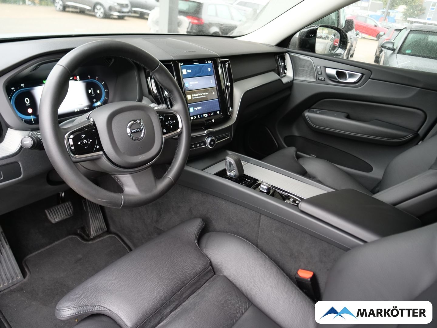 Volvo XC60 B4 AWD Plus Dark AHK/360CAM/Google