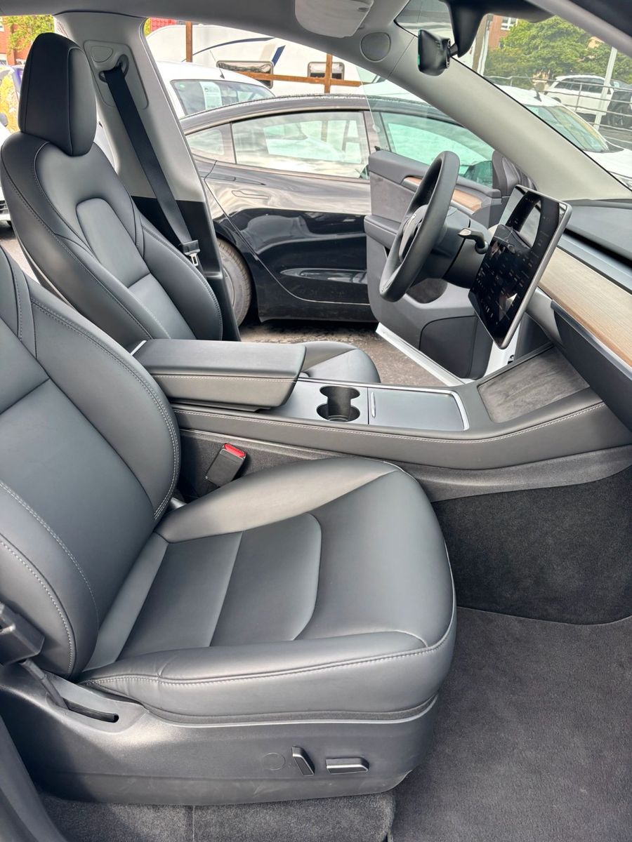 Tesla Model Y Long Range Dual AWD # AHK # MWST.
