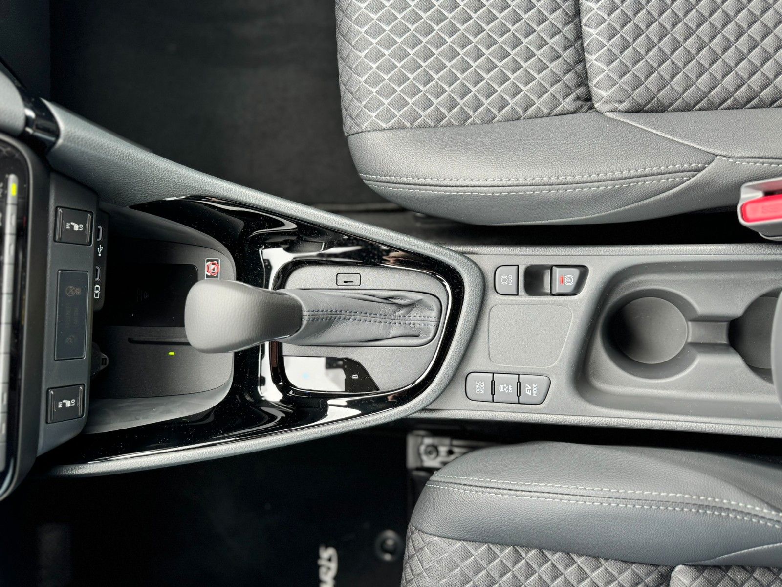 Toyota Yaris Hybrid Style | Leder | Kamera | PDC | LED