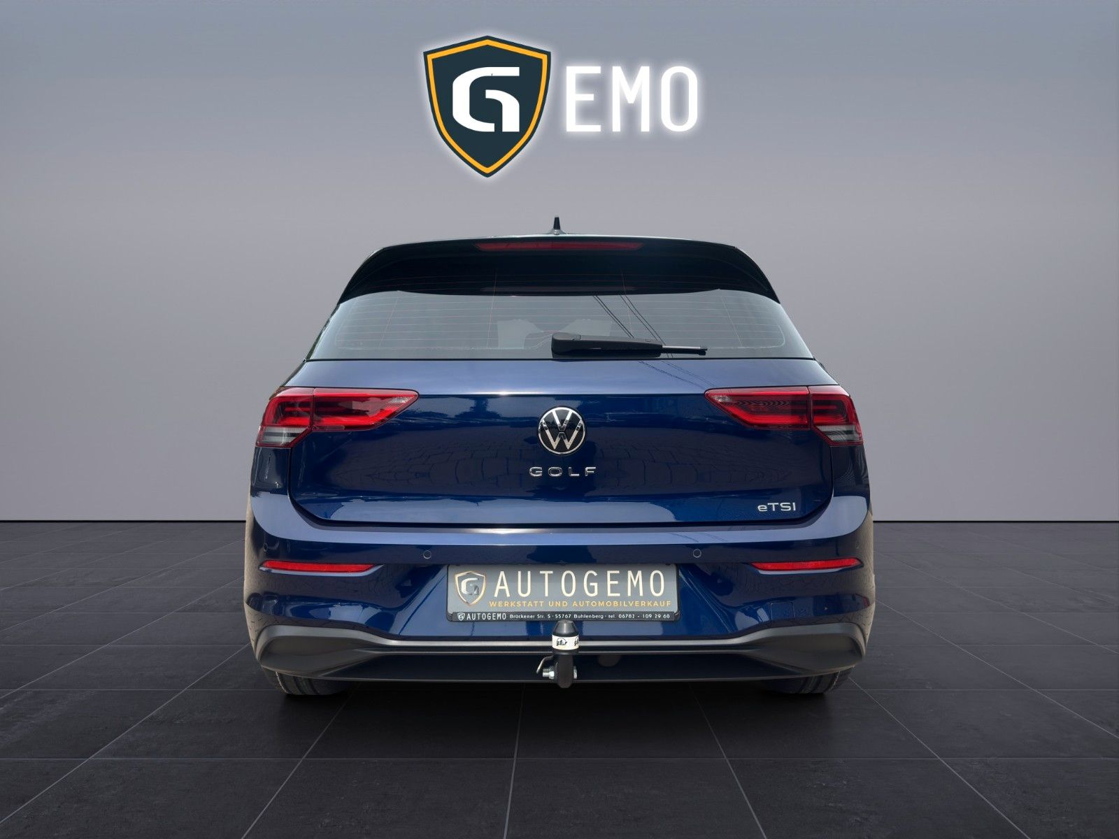 Volkswagen Golf VIII Life eTSI - Samsaru's Car Outlet