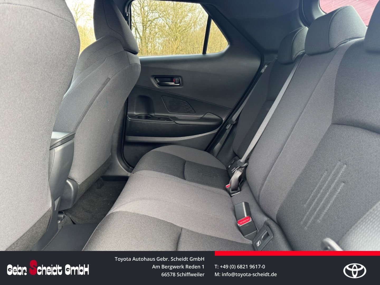 Toyota C-HR Plug-In Hybrid Team D LED-Hauptscheinwerfer