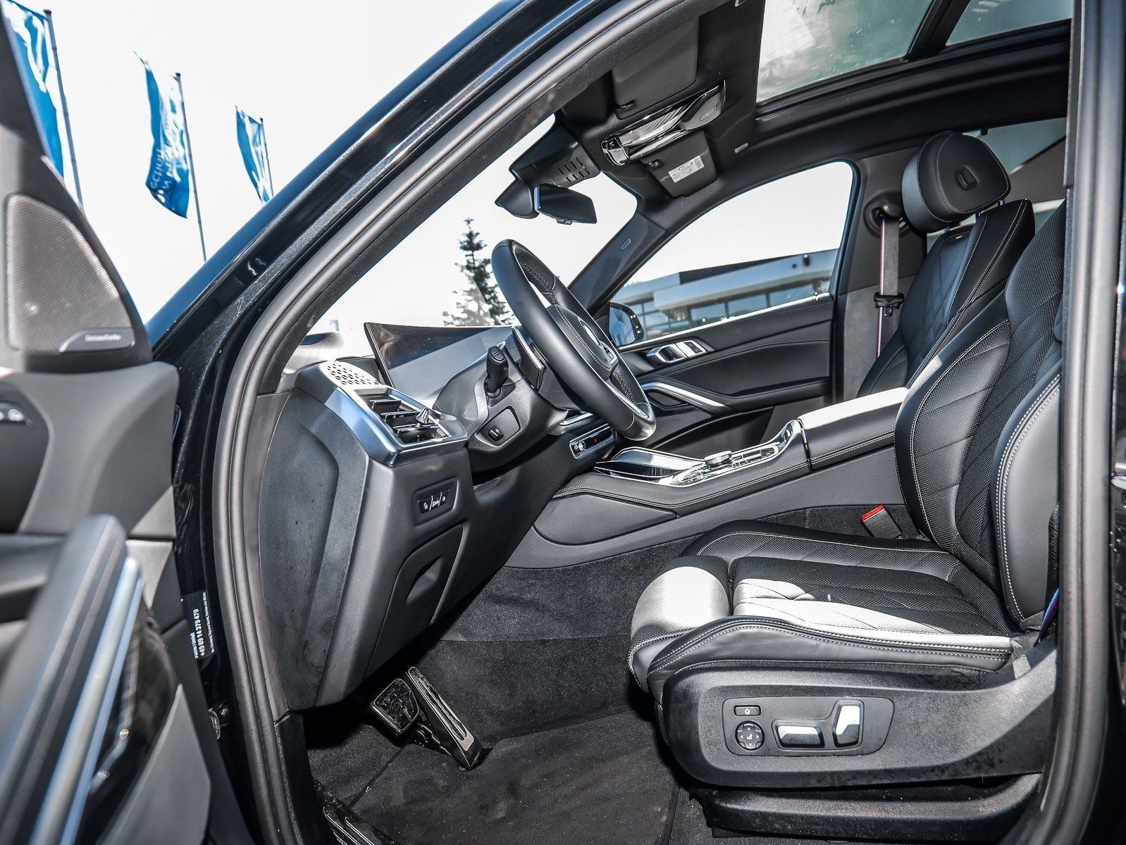 BMW X6 xDrive40d M Sport HUD PANO ACC AHK RFK NAVI